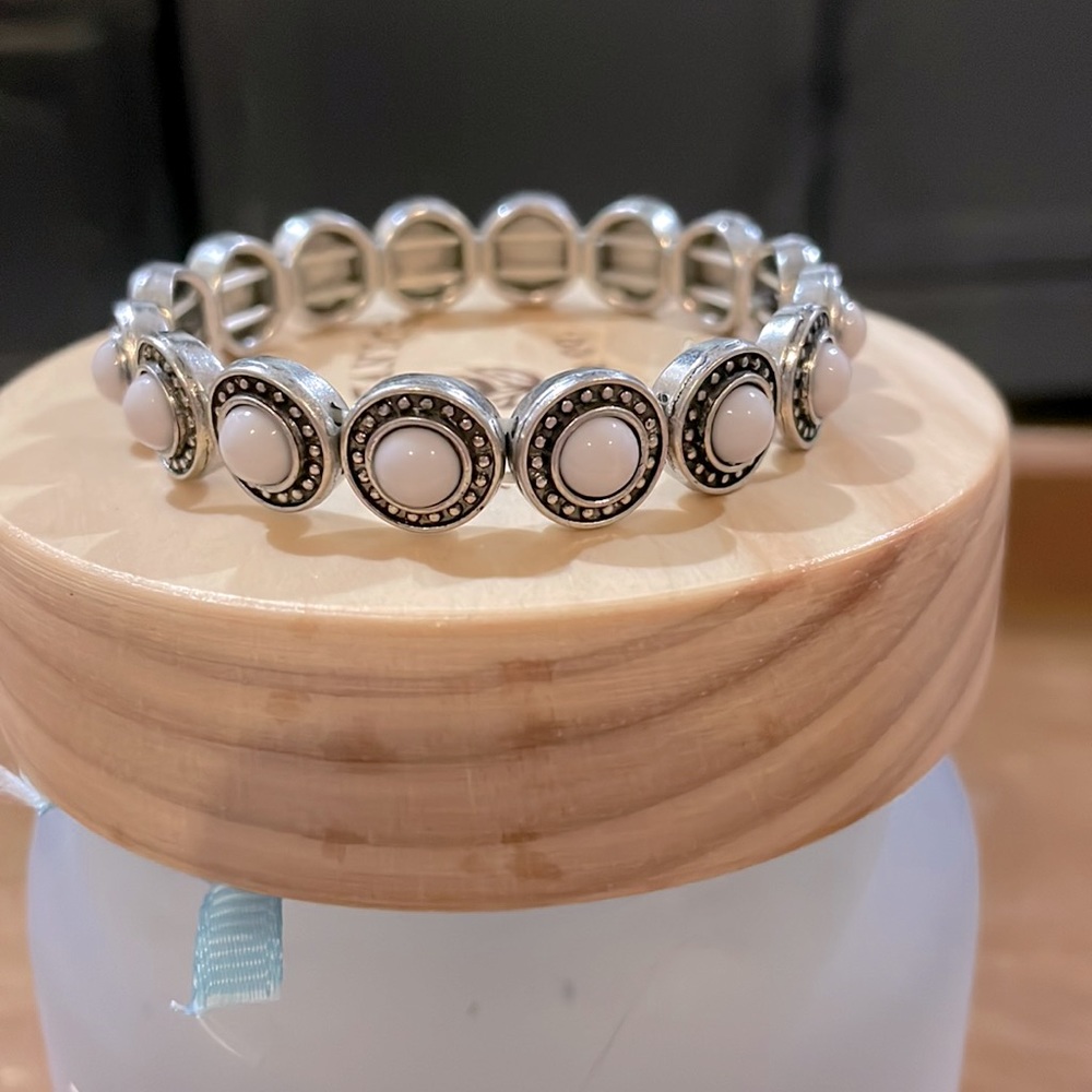Pearl-style Stretch Bracelet